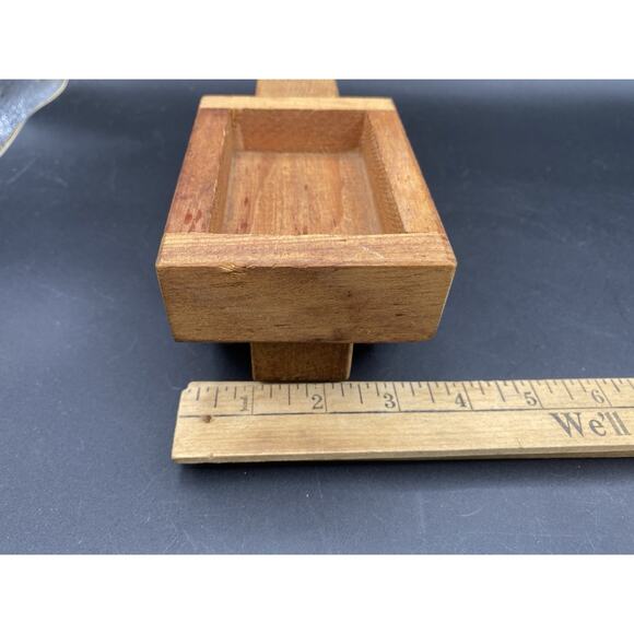 The Montgomery Schoolhouse Inc Vermont Toy Truck Wooden Wheels Turn Freely - Picture 10 of 11